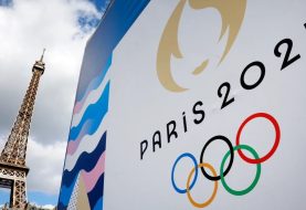 Olimpiadi Parigi 2024: la foto del surf che lascia senza fiato